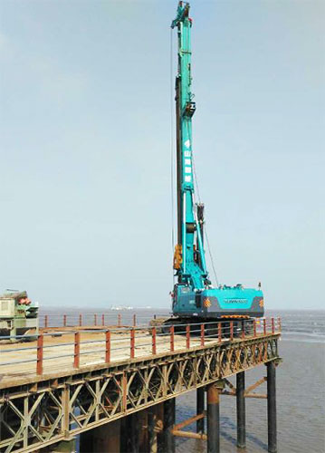曬技術(shù)：入海90米，海上建造師的完美搭檔