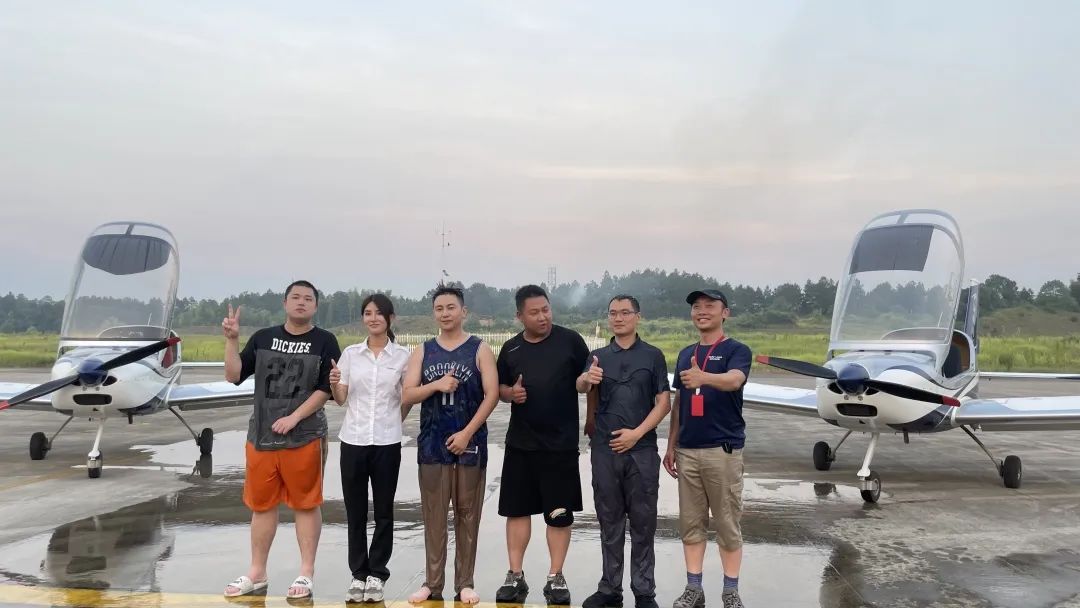 沖上云霄！湖南山河通航學(xué)員成功單飛
