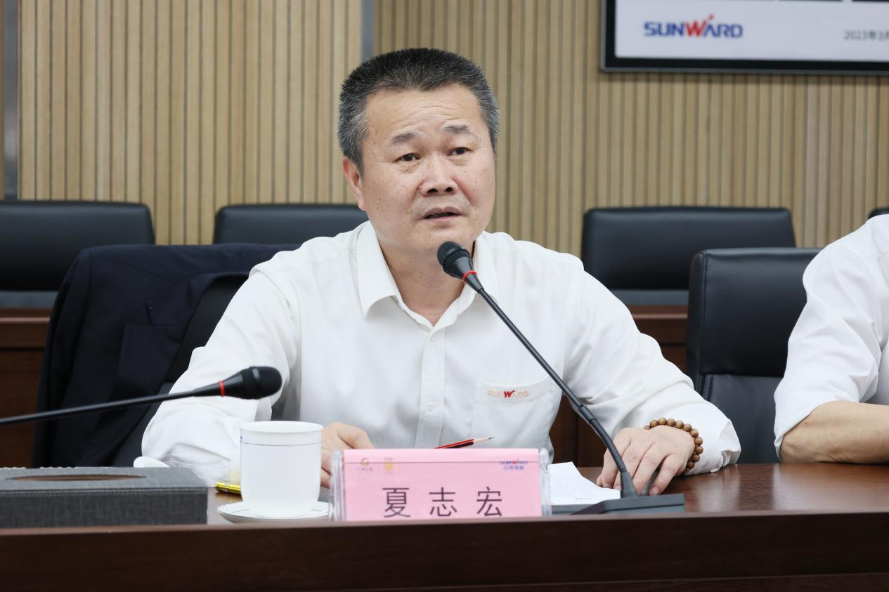 湖南鋼鐵集團(tuán)黨委書記、董事長(zhǎng)李建宇到山河智能調(diào)研交流