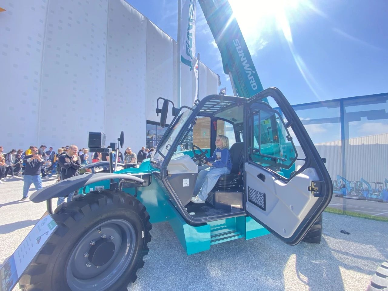 山河智能高空機械閃耀Bauma 2025！ 新能源技術(shù)與創(chuàng)新產(chǎn)品獲全球矚目